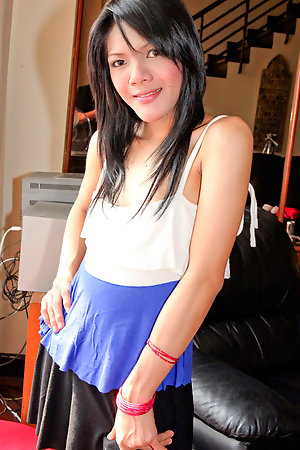 Small tits Ladyboy Bank